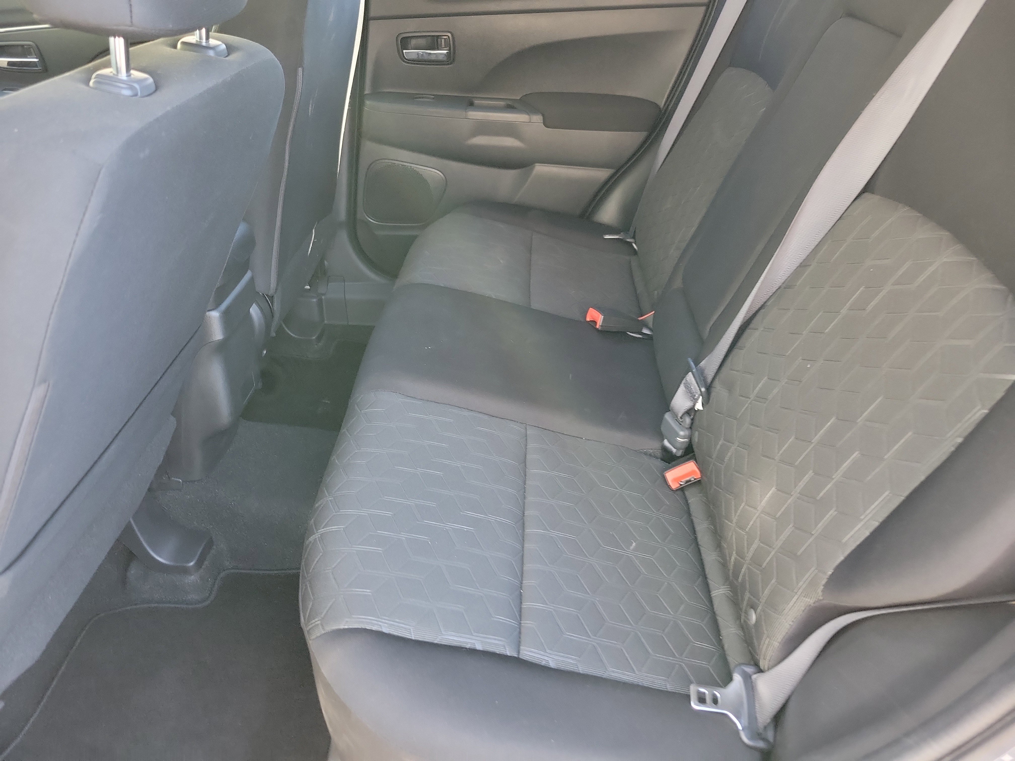 Used 2025 Mitsubishi Outlander Sport SE image 8