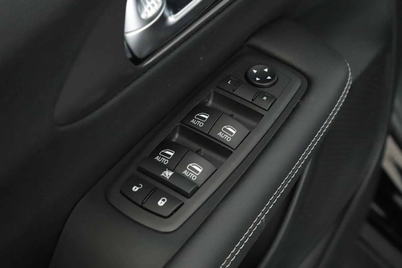 New 2026 Chrysler Pacifica Select image 8