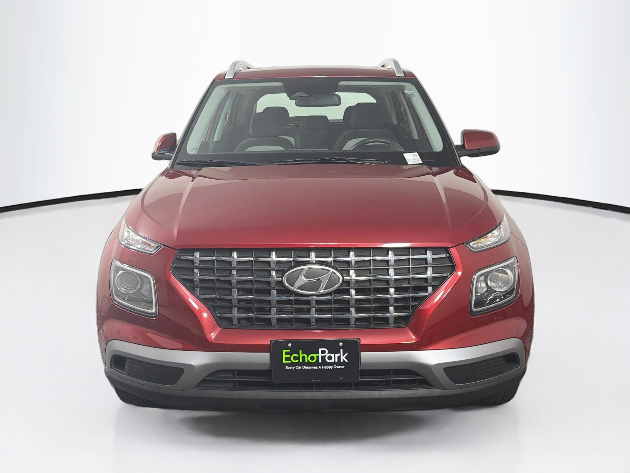 Used 2025 Hyundai Venue SEL FWD image 2
