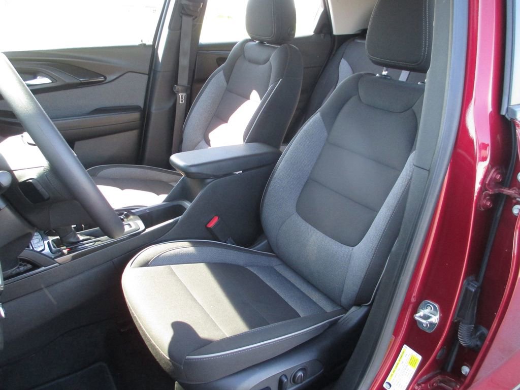 Used 2023 Chevrolet TrailBlazer LT w/ Convenience Package FWD image 17