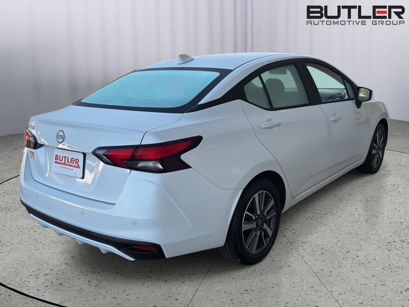 Used 2025 Nissan Versa SV FWD image 6