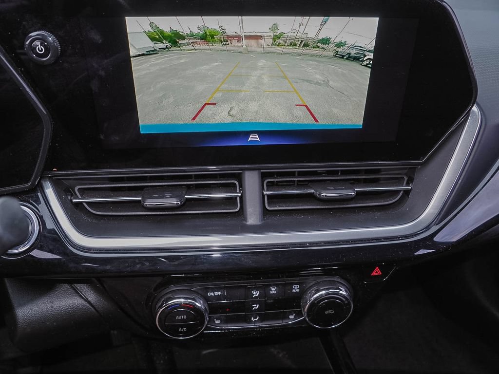 Certified 2024 Chevrolet Trax RS FWD image 12