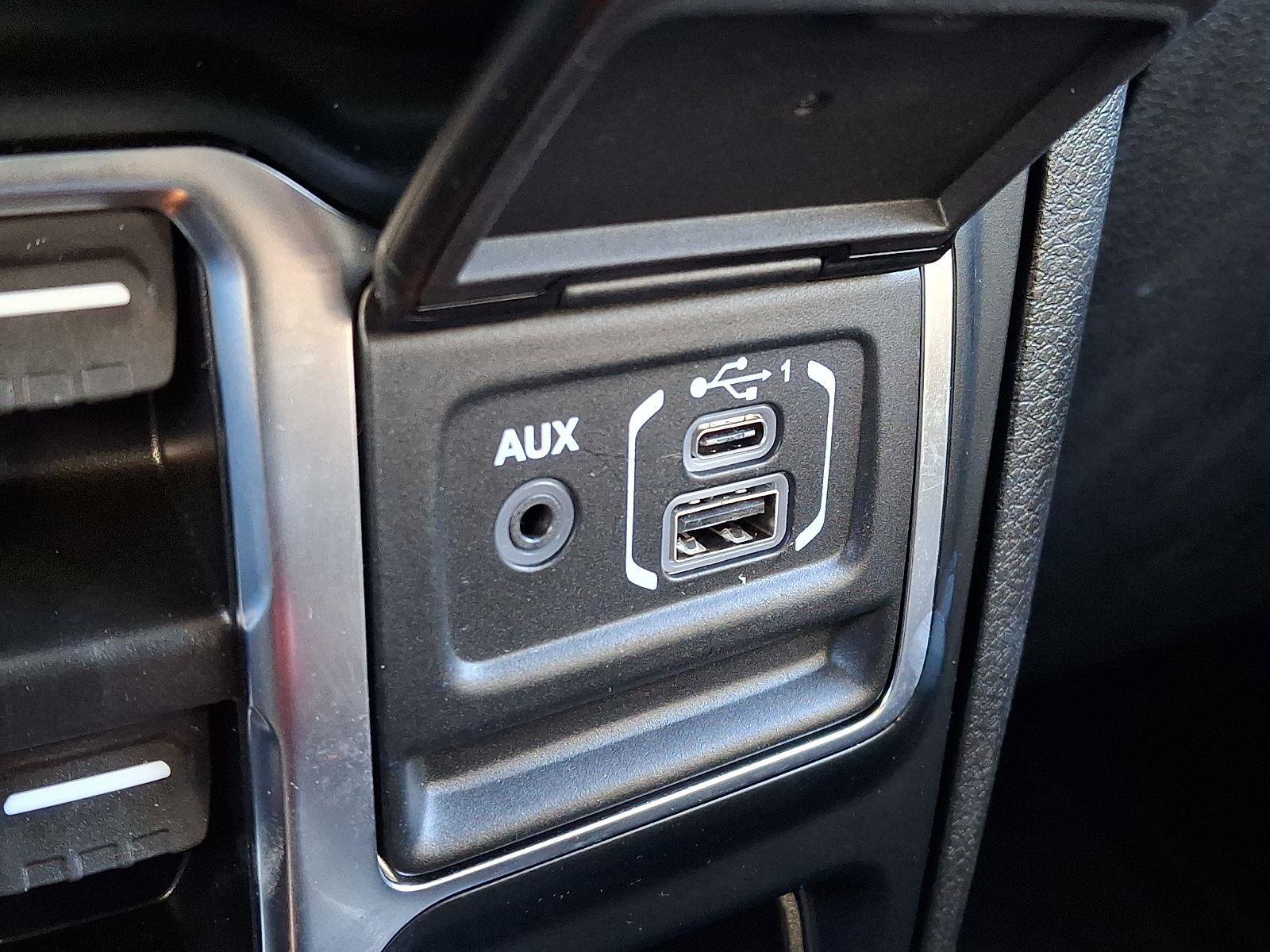 Used 2024 Jeep Wrangler Unlimited Sahara w/ Technology Group image 24