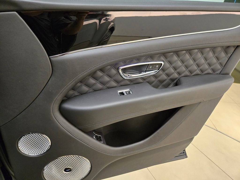 Used 2021 Bentley Bentayga Speed image 26