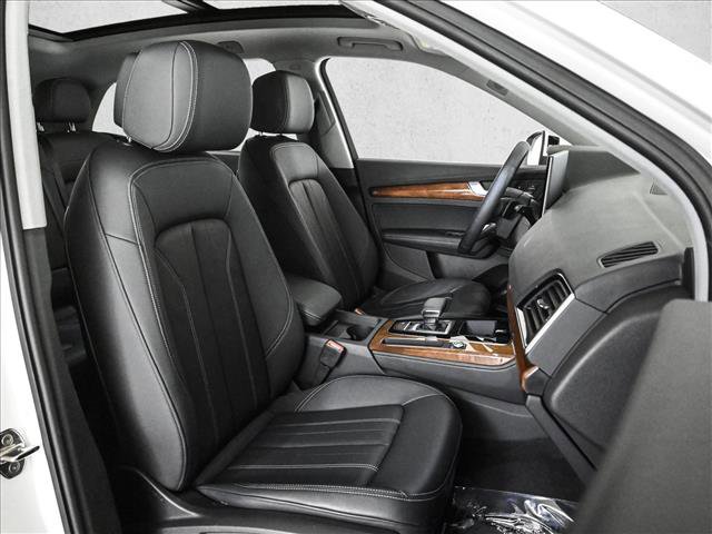 Used 2023 Audi Q5 2.0T Premium Plus w/ Premium Plus Package AWD/4WD image 21