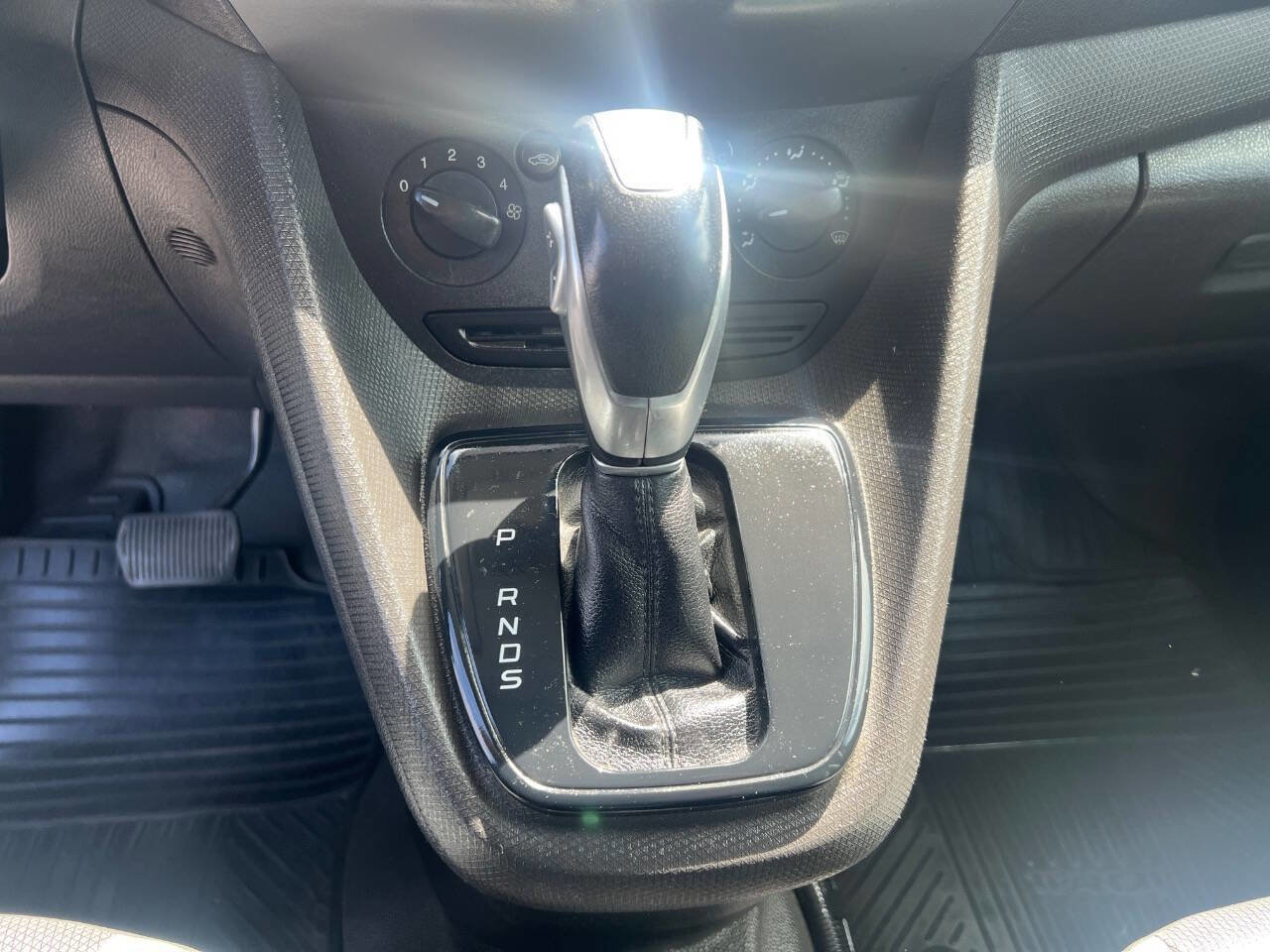 Used 2014 Ford Transit Connect XL FWD image 12