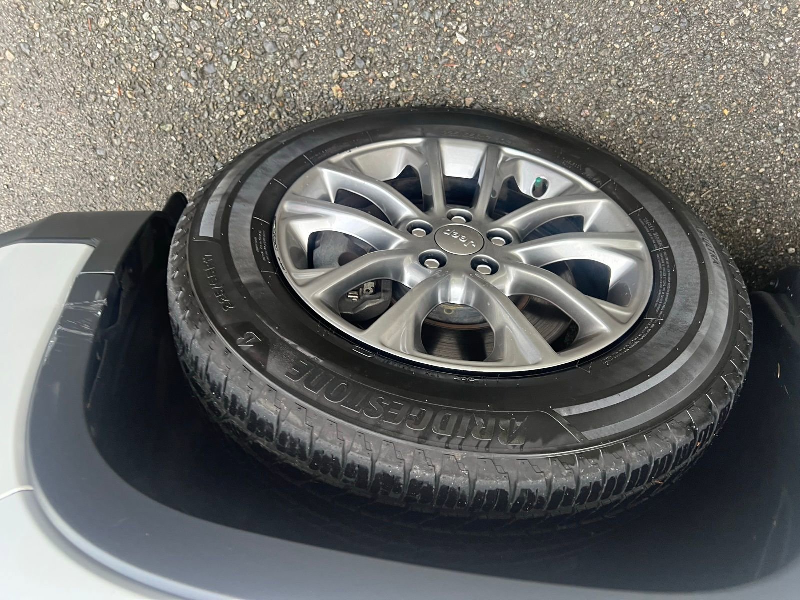 Used 2019 Jeep Cherokee Latitude Plus image 10