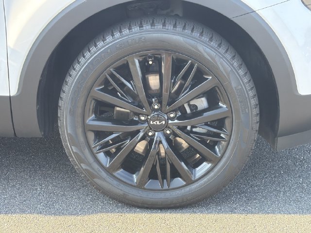 Used 2022 Kia Telluride SX FWD image 14