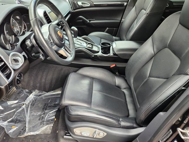 Used 2016 Porsche Cayenne AWD/4WD image 11