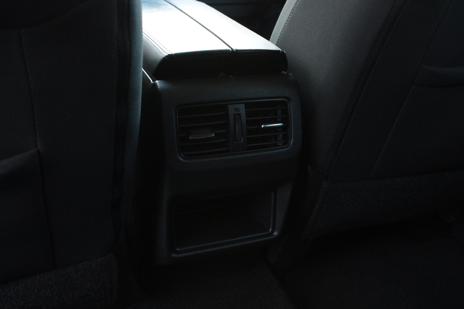 Used 2021 Nissan Rogue S AWD/4WD image 19