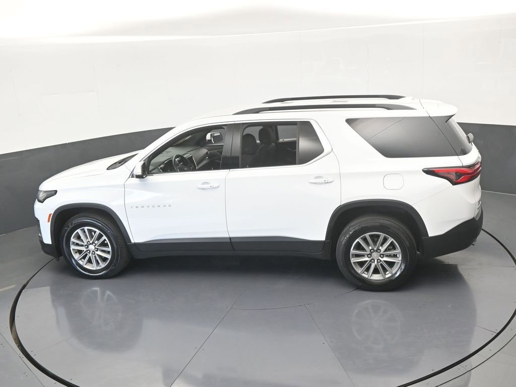 Used 2023 Chevrolet Traverse LT image 49