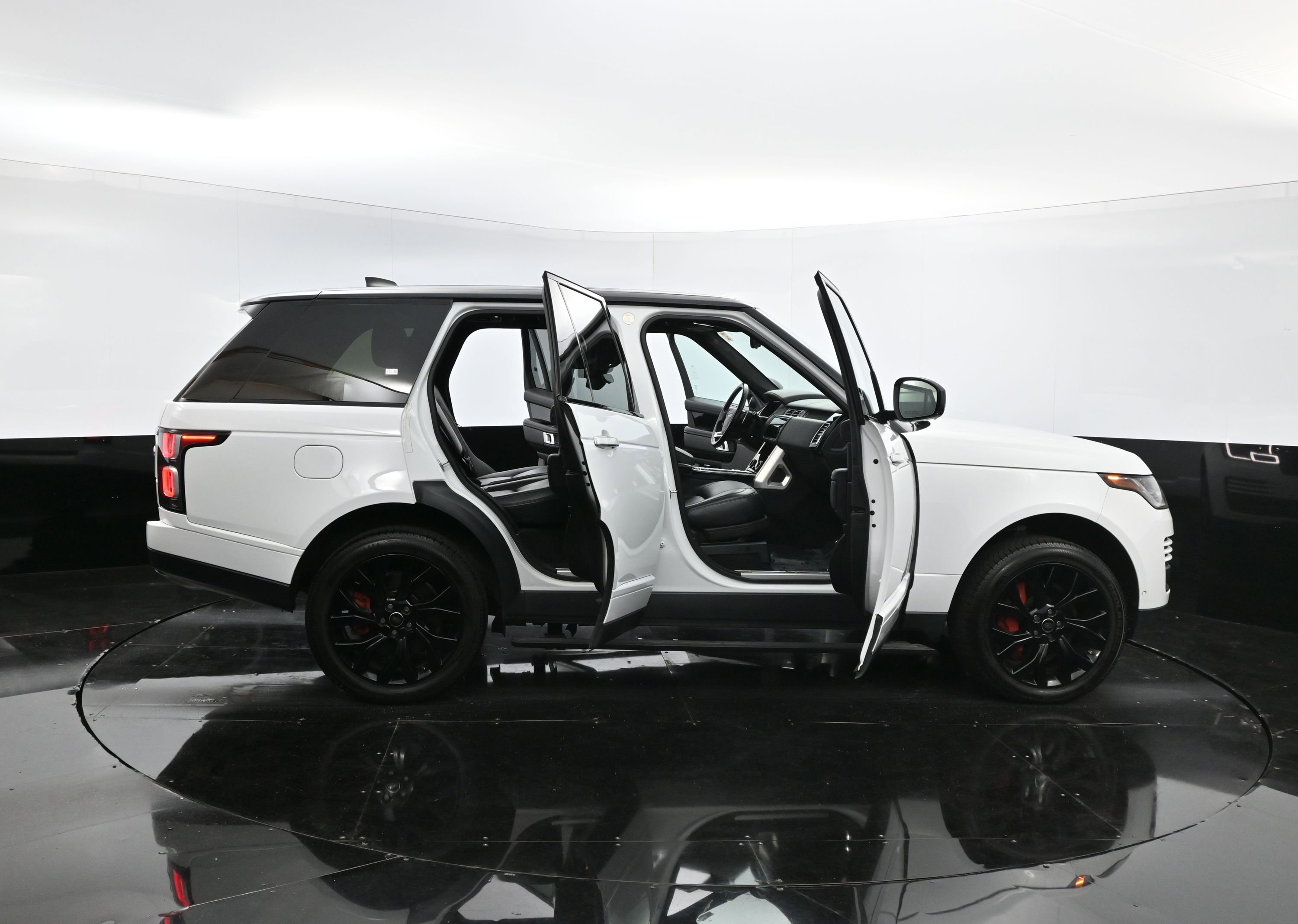 Used 2019 Land Rover Range Rover Autobiography image 41