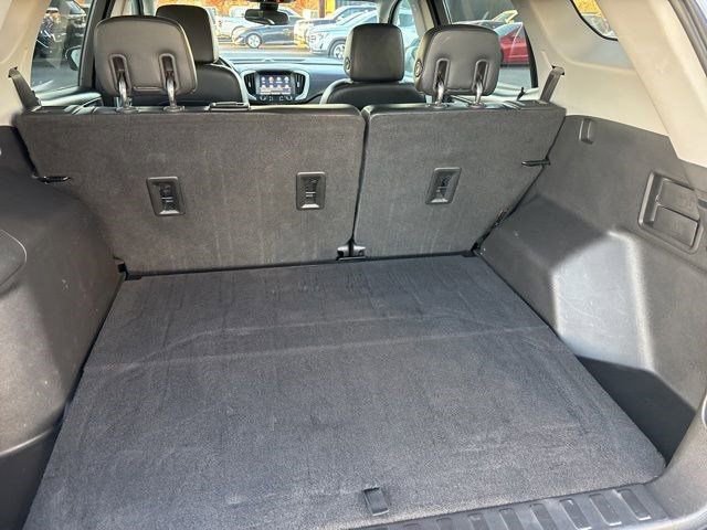 Used 2020 GMC Terrain SLT w/ LPO, Floor Liner Package image 34