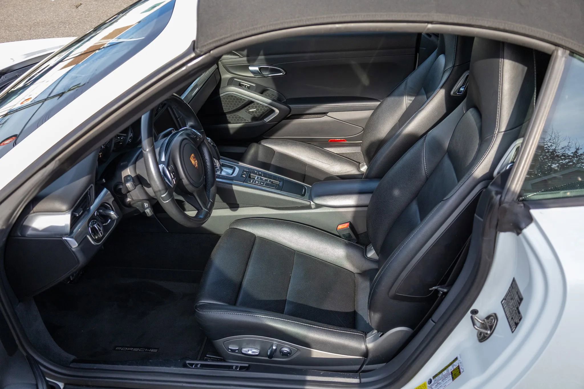 Used 2016 Porsche 911 Carrera image 50