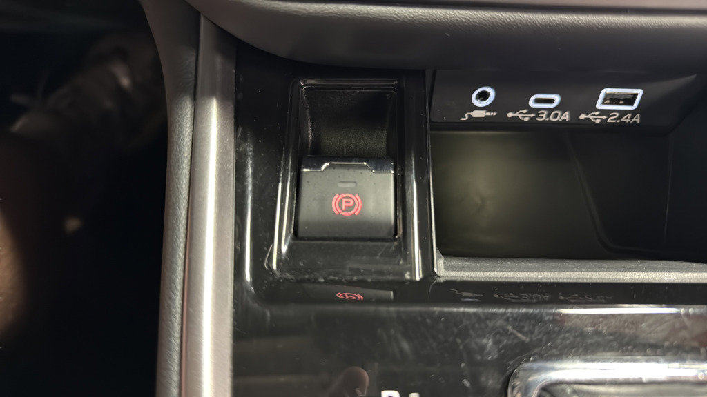 Certified 2024 Subaru Outback Premium image 28