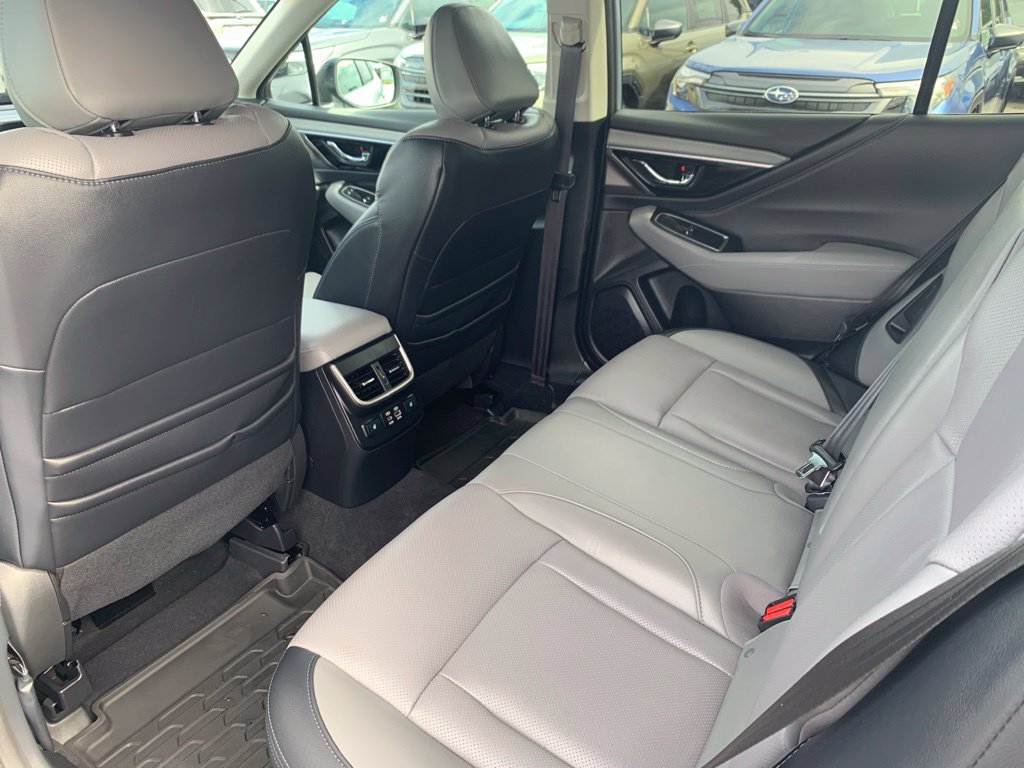 Used 2024 Subaru Outback Limited XT AWD/4WD image 19