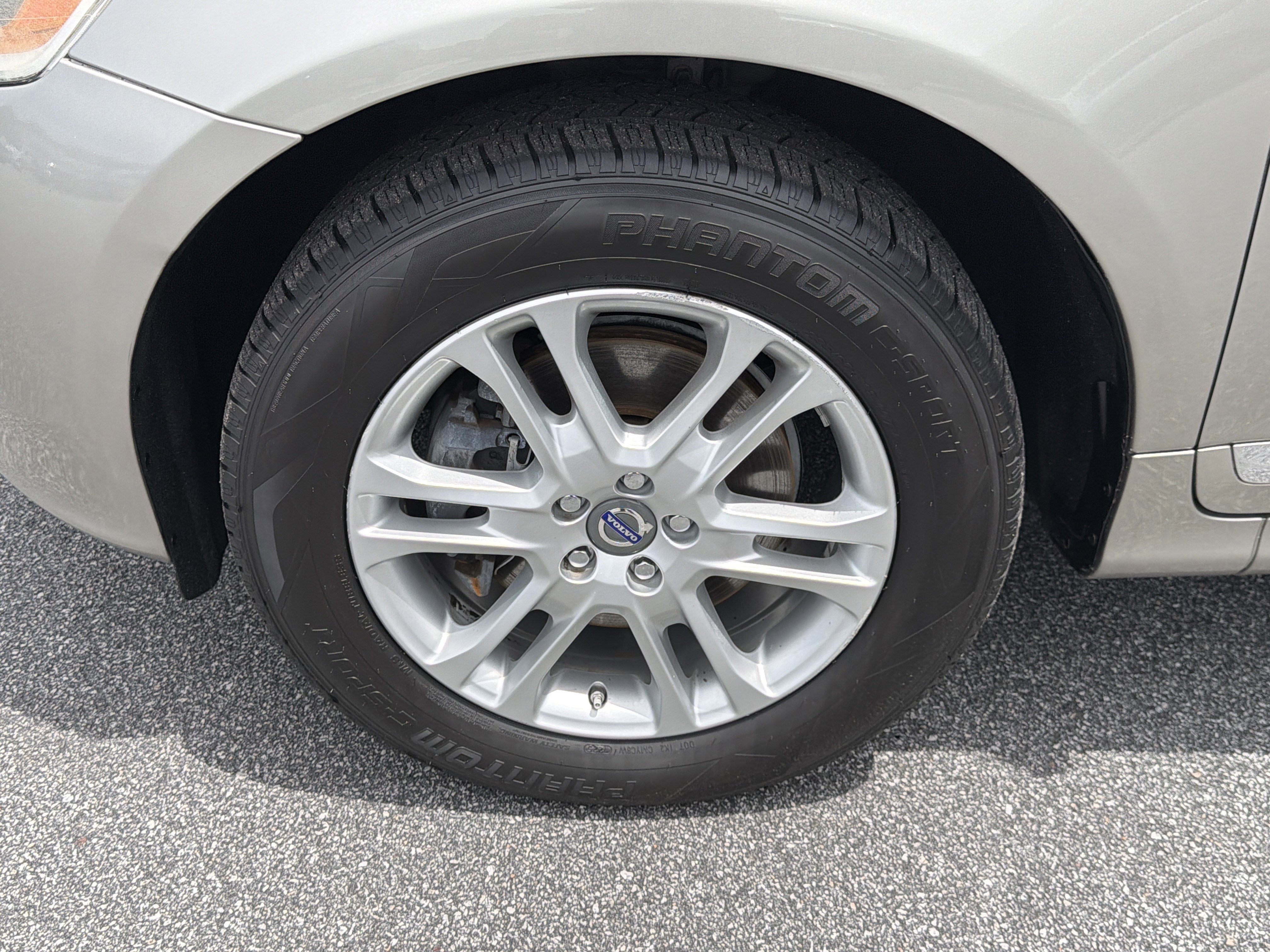 Used 2015 Volvo XC60 T5 Premier w/ Proximity Package FWD image 13