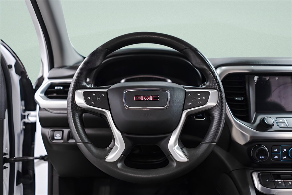Used 2023 GMC Acadia SLE w/ Driver Convenience Package image 10
