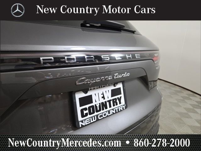 Used 2020 Porsche Cayenne Turbo image 8