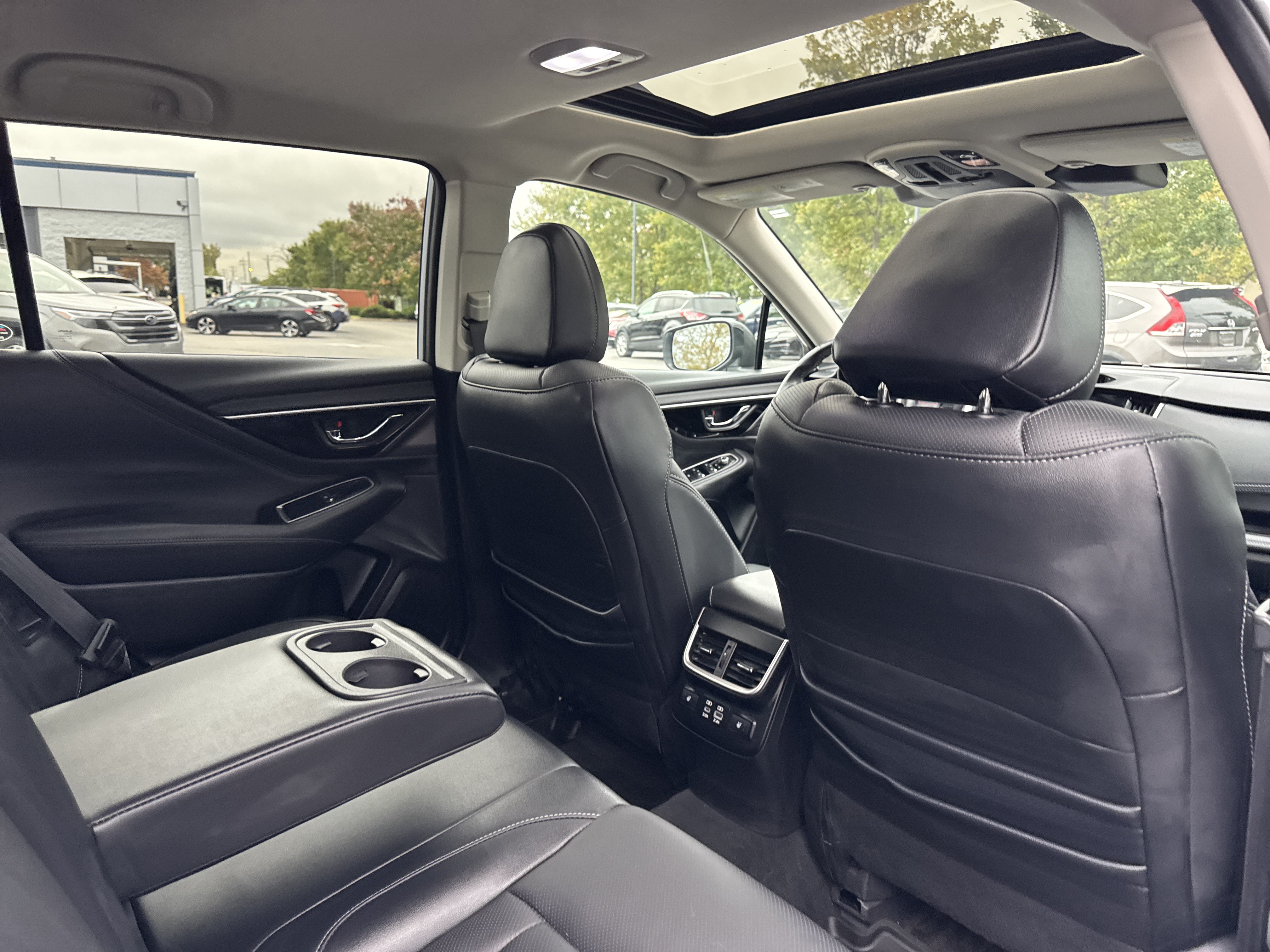 Used 2024 Subaru Outback Limited AWD/4WD image 18
