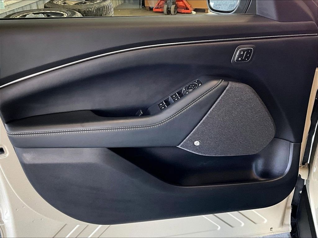 Used 2025 Ford Mustang Mach-E Premium AWD/4WD image 9