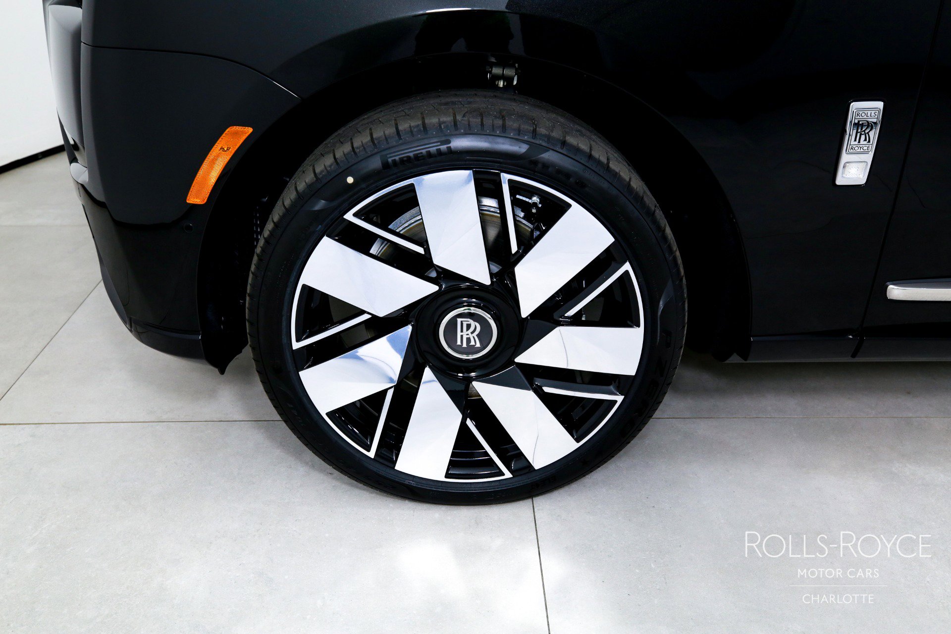 New 2026 Rolls-Royce Cullinan image 40