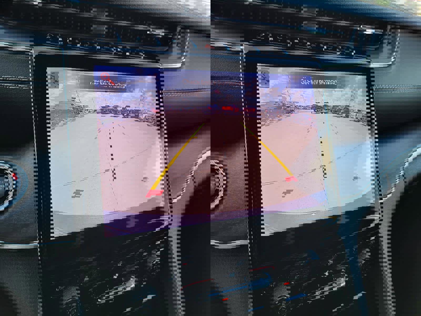 New 2025 Jeep Grand Cherokee L Limited w/ Black Appearance Package image 22