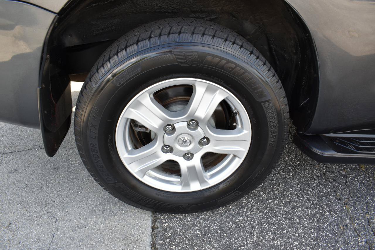 Used 2013 Toyota Sequoia SR5 AWD/4WD image 36