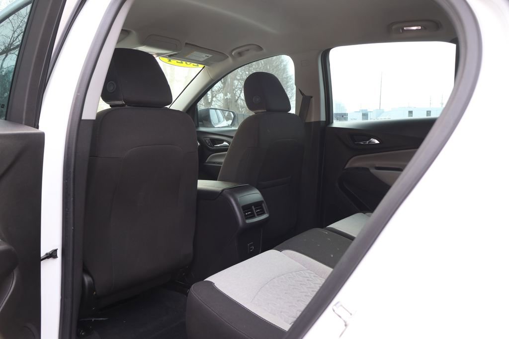 Certified 2024 Chevrolet Equinox LS w/ Driver Confidence II Package image 44
