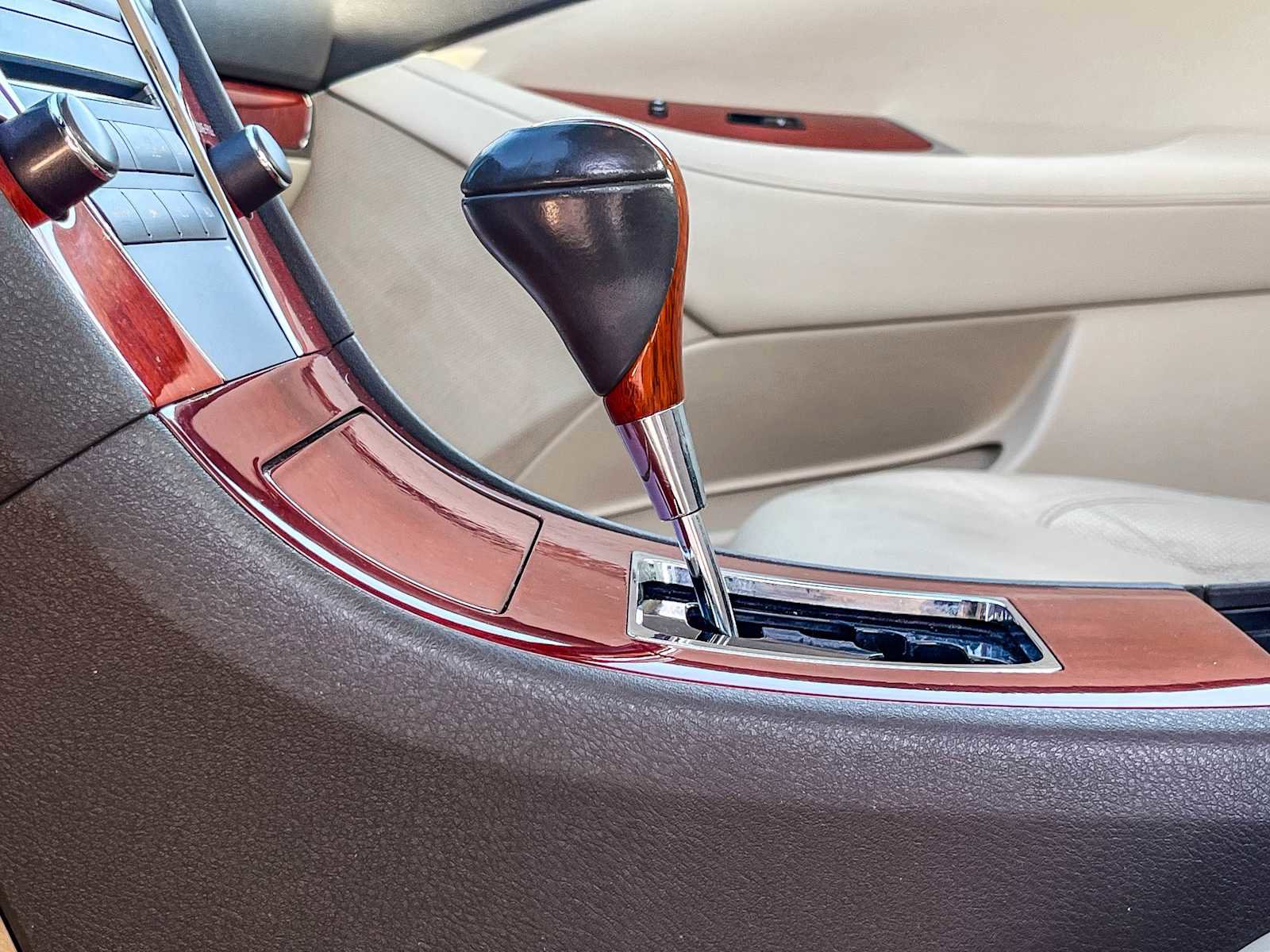 Used 2012 Lexus ES 350 image 22