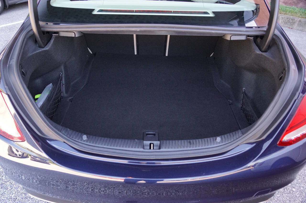 Used 2016 Mercedes-Benz C 300 Sedan image 40