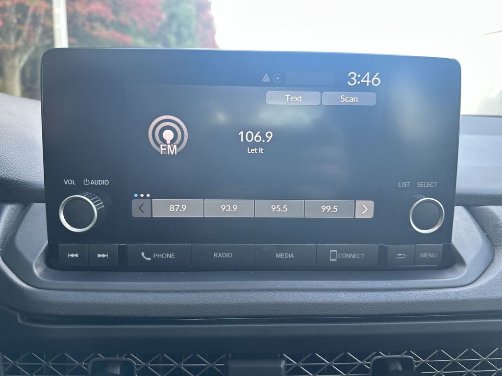 Used 2023 Honda Accord EX image 12