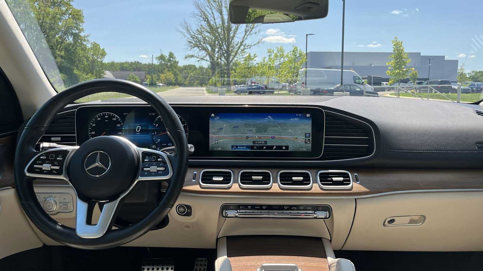 Used 2022 Mercedes-Benz GLS 450 4MATIC image 26
