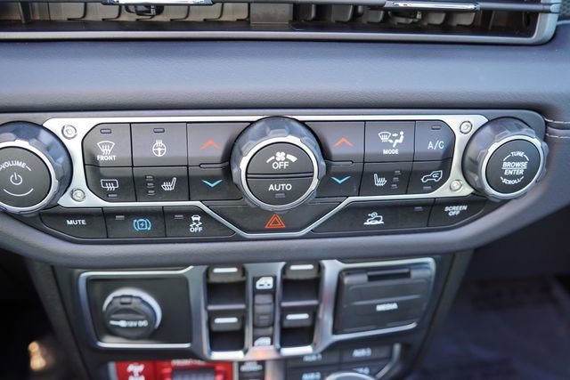 Certified 2025 Jeep Wrangler Unlimited Rubicon 4xe w/ Convenience Group image 28