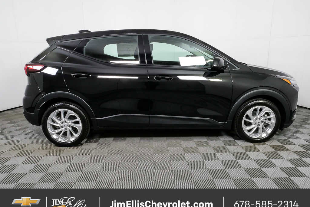 New 2027 Chevrolet Bolt LT w/ Comfort Package image 2