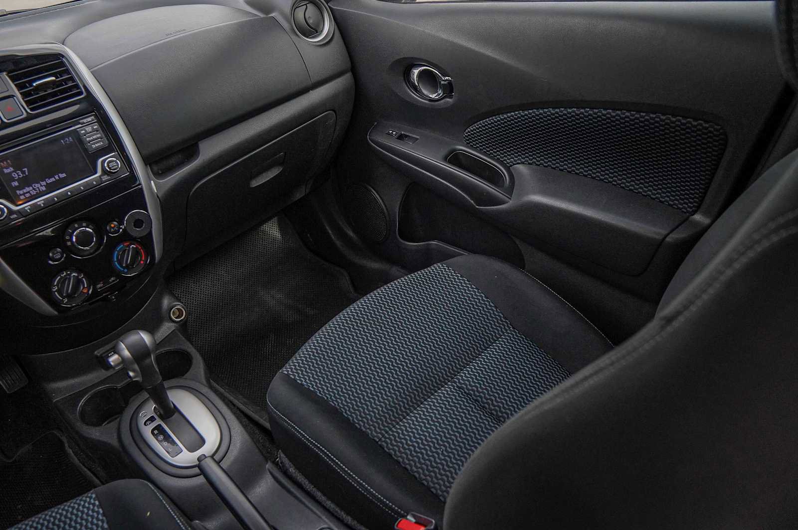 Used 2018 Nissan Versa Note SV image 26