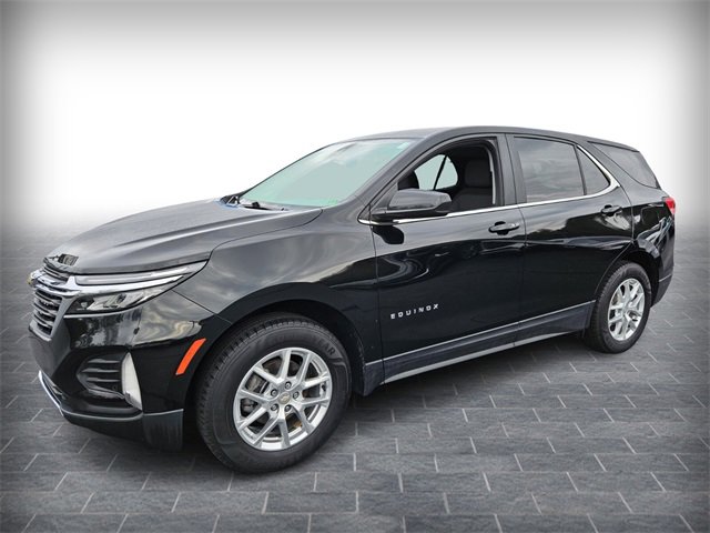 Used 2022 Chevrolet Equinox LT w/ Driver Convenience Package image 3