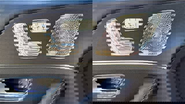 Certified 2025 Mercedes-Benz GLS 450 4MATIC image 17