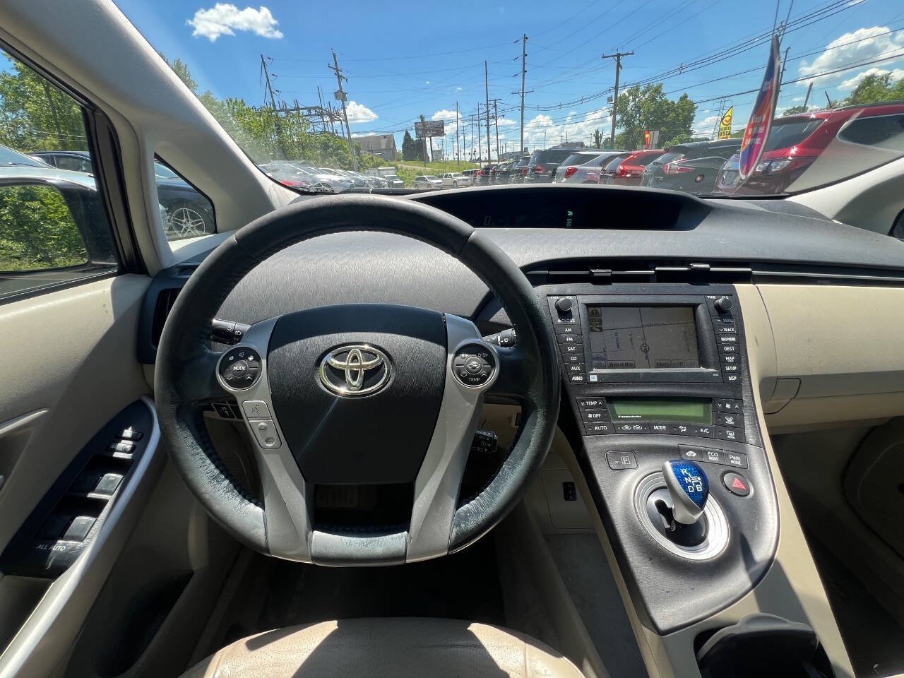 Used 2011 Toyota Prius Four w/ Solar Roof Pkg FWD image 16