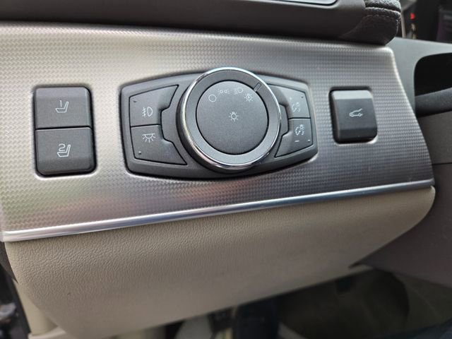 Used 2015 Lincoln MKX AWD w/ Equipment Group 101A image 23