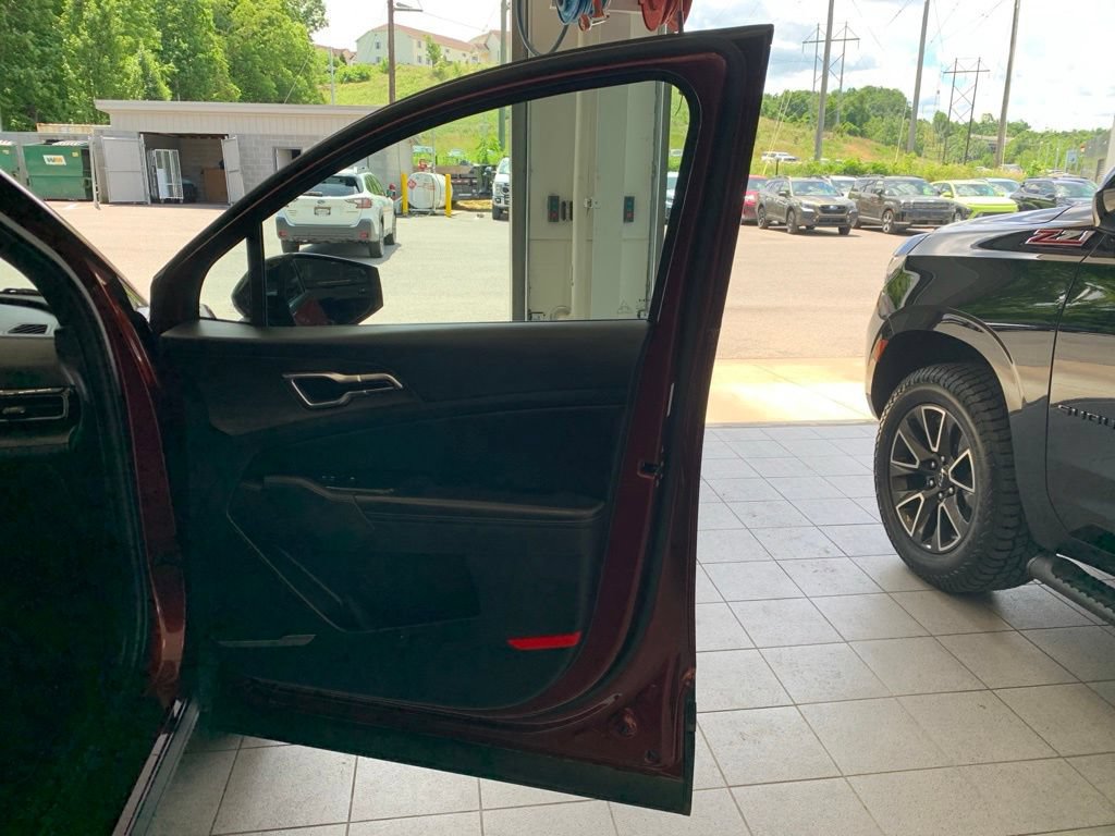 Used 2023 Kia Sportage X-Line AWD/4WD image 21