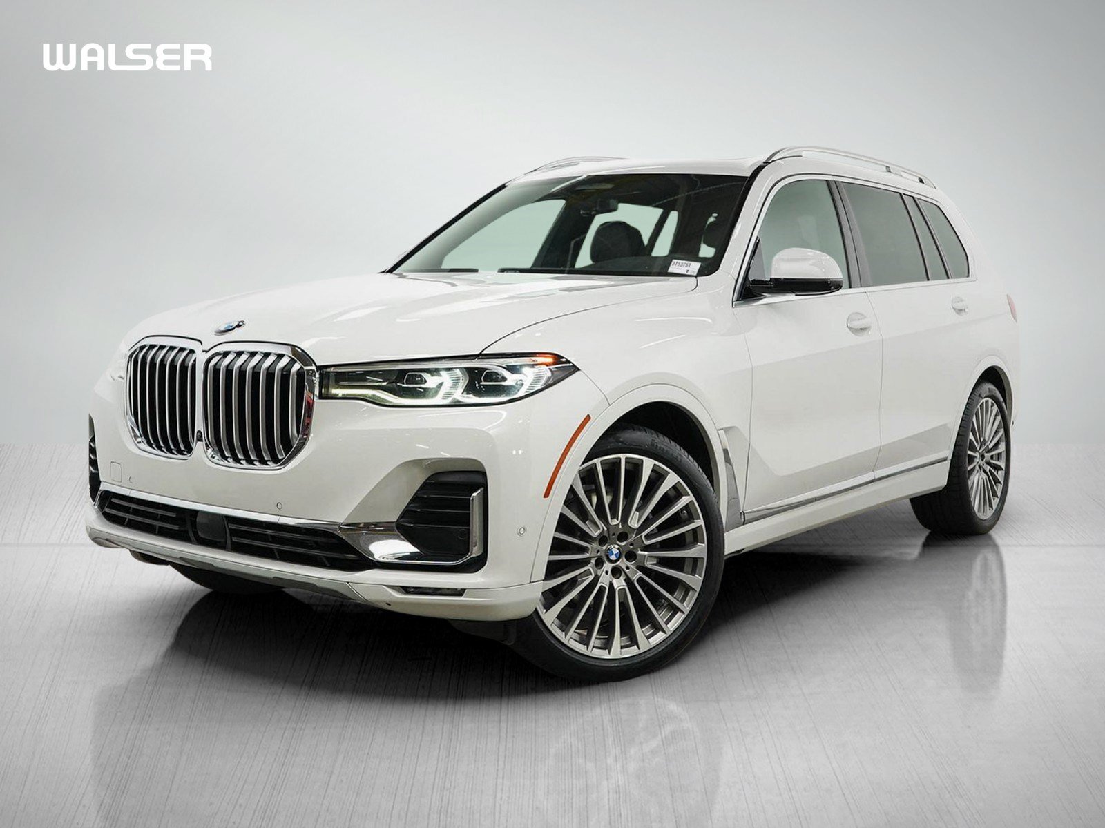 Used 2022 BMW X7 xDrive40i w/ Executive Package AWD/4WD image 1