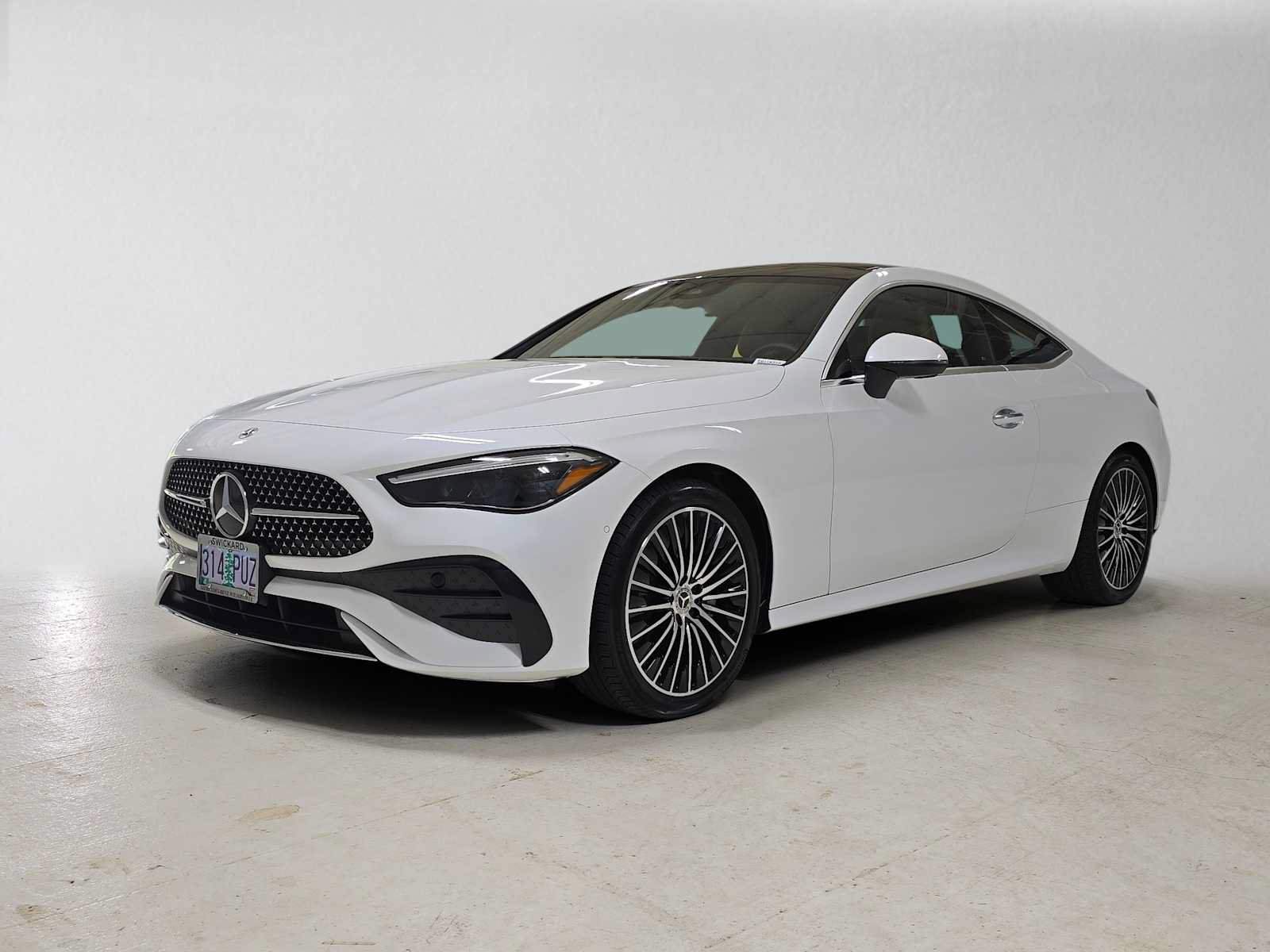 Used 2024 Mercedes-Benz CLE 300 4MATIC Coupe image 7