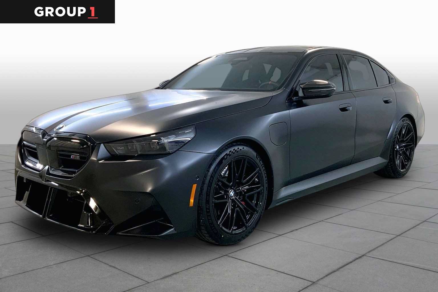 Used 2026 BMW M5 w/ Carbon Package AWD/4WD image 1