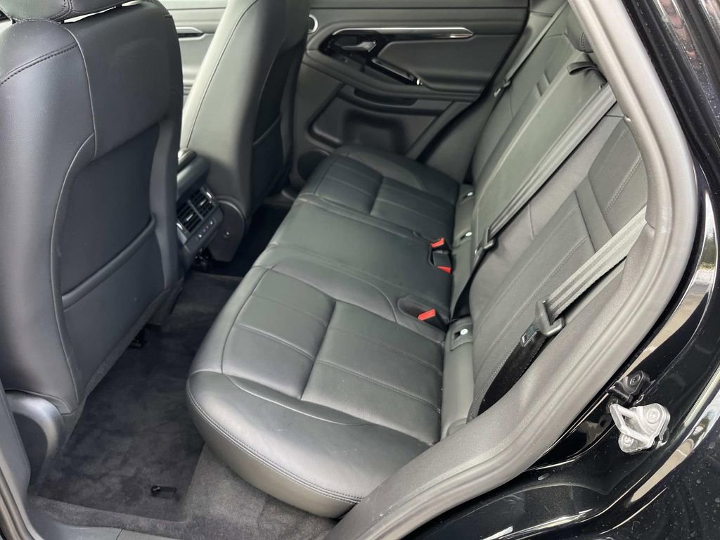 Used 2023 Land Rover Range Rover Evoque R-Dynamic SE image 17