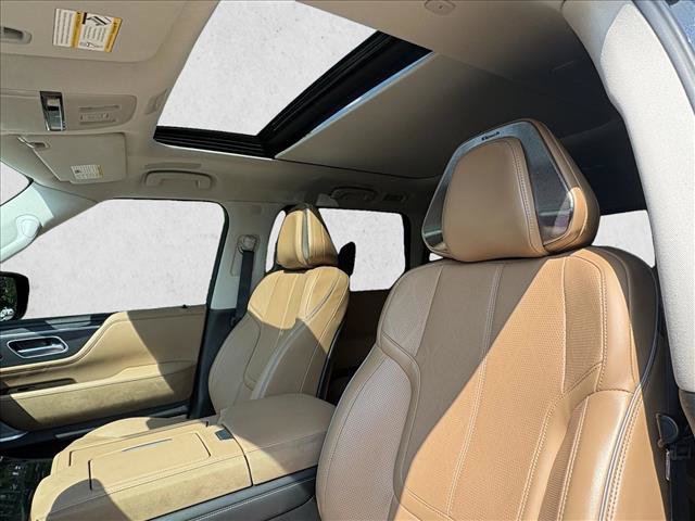Used 2025 INFINITI QX80 Sensory AWD/4WD image 16