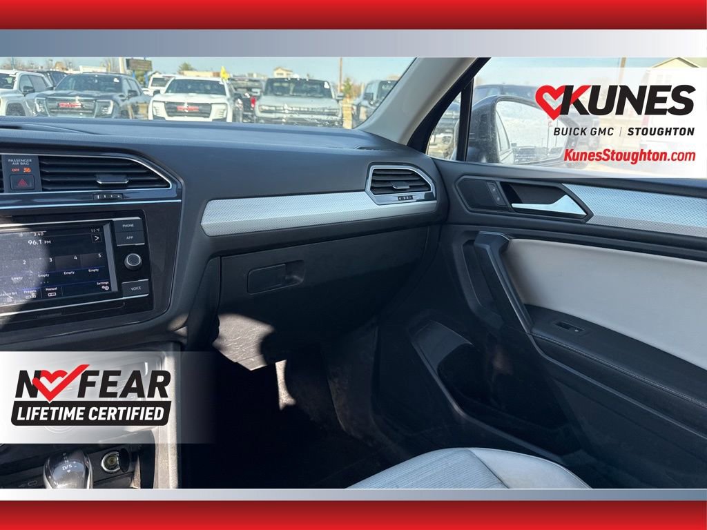 Used 2022 Volkswagen Tiguan S image 40