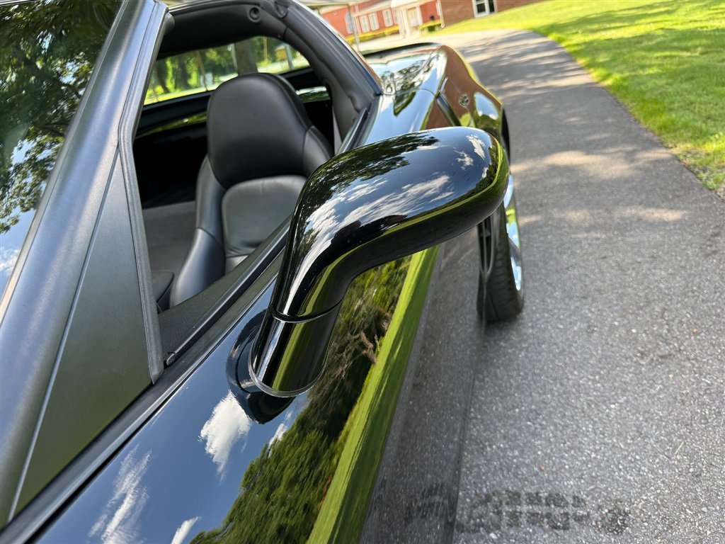 Used 2010 Chevrolet Corvette Grand Sport w/ Roof Package RWD image 19