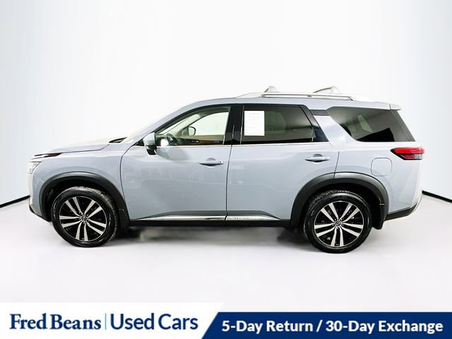 Used 2023 Nissan Pathfinder Platinum image 4