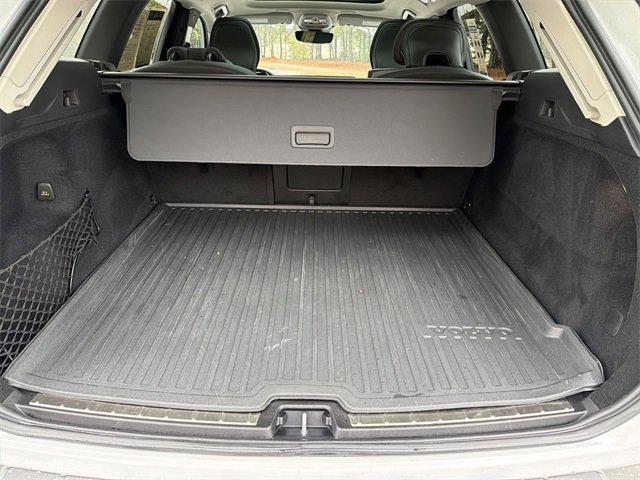 Used 2022 Volvo XC60 B6 Inscription w/ Advanced Package image 25